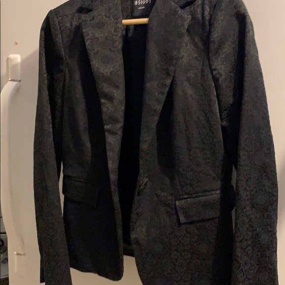 Insight New York blazer size 8. Black brocade - Picture 8 of 9